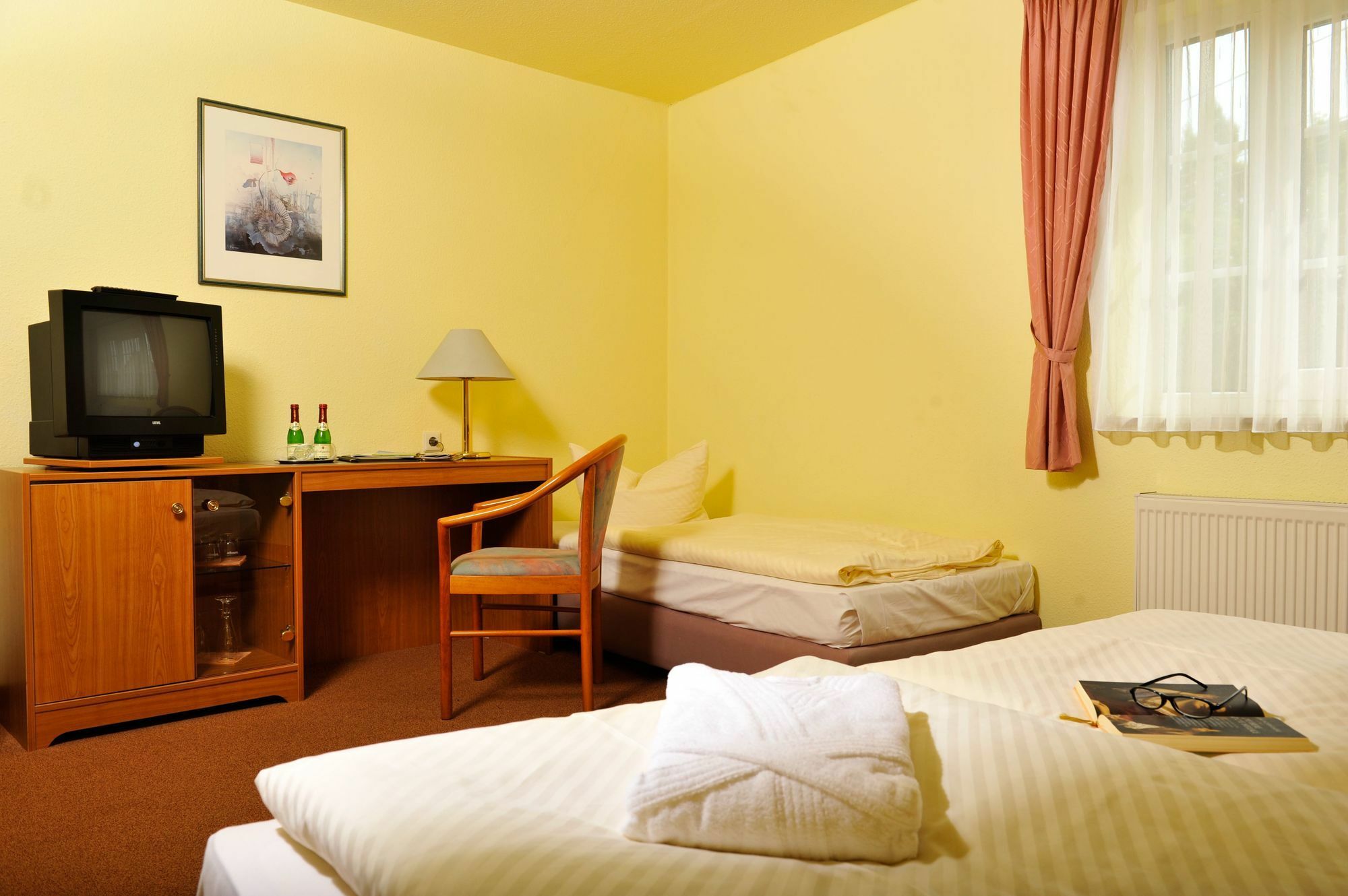 Hotel Weisser Schwan Erfurt Zimmer foto